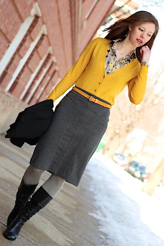 colors that go with dark gray midi skirt