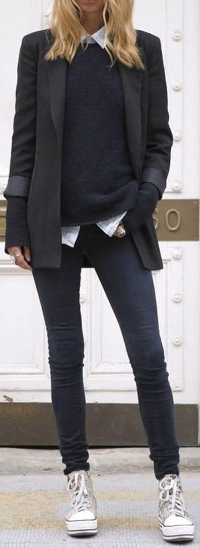 black blazer with trainers in tomboy style