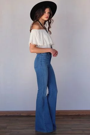 what to wear with high waisted bell bottom jeans
