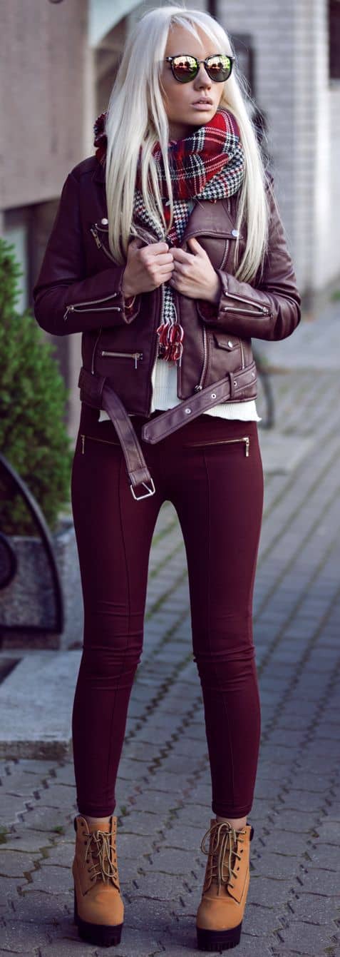 what color goes with burgundy skinnies