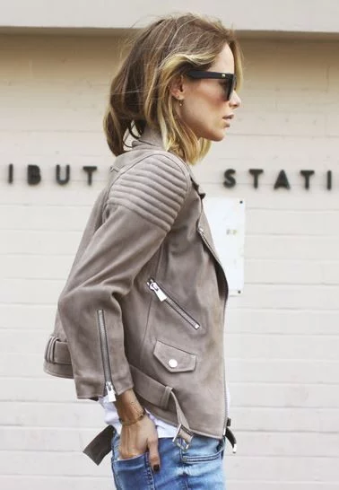 what color goes with taupe leather jacket