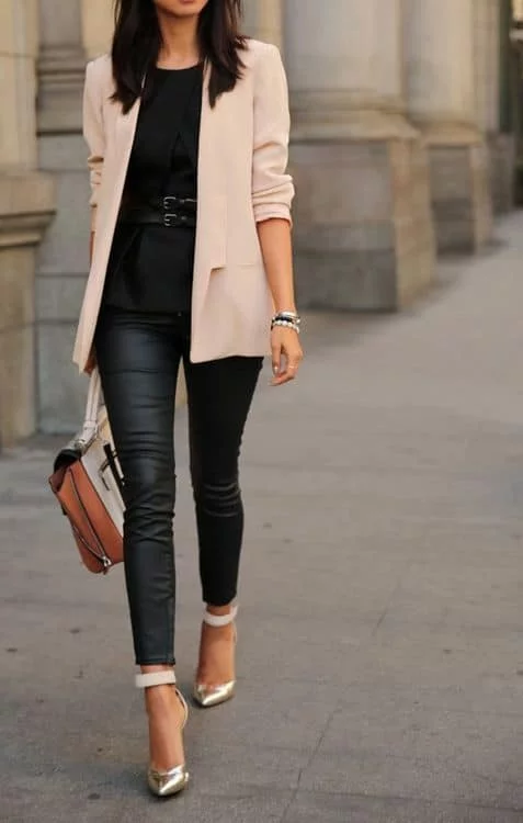 colors that go with peach blazer