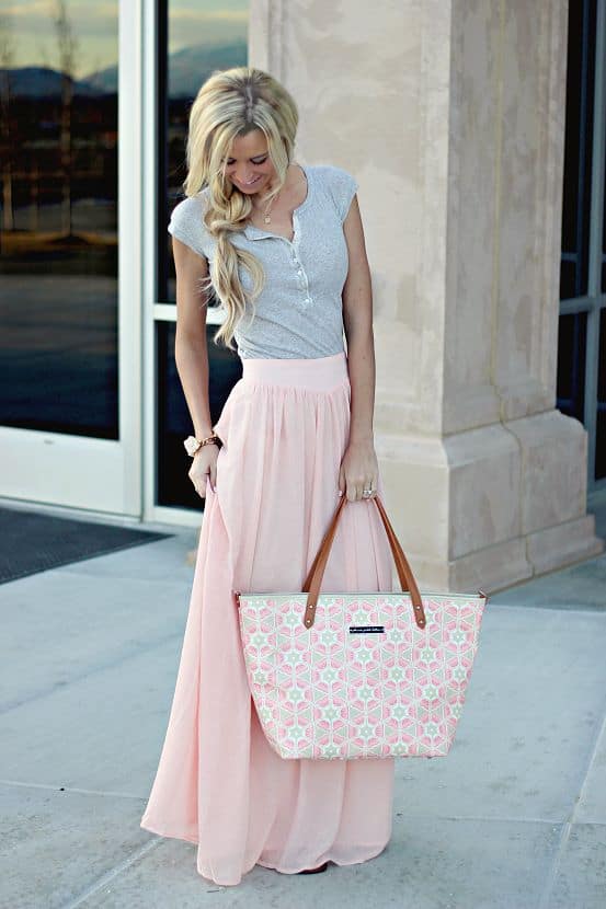 outfit with light pink maxi skirt