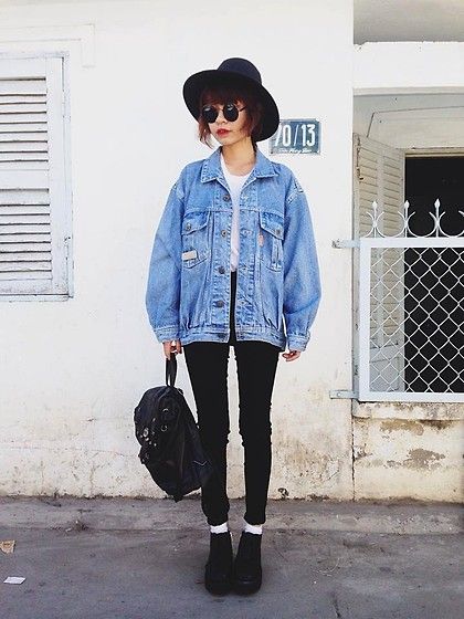 what to wear with boyfriend jean jacket