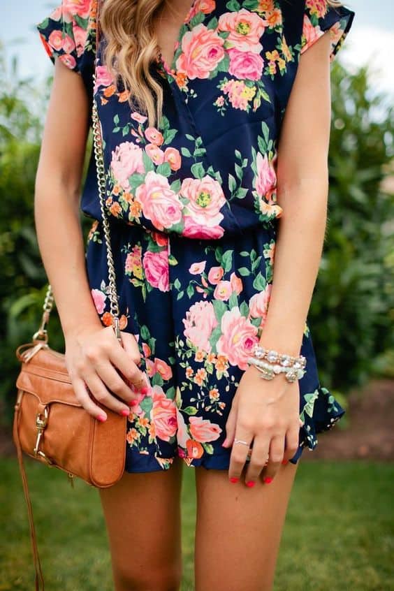 what to wear with floral printed jumpsuit