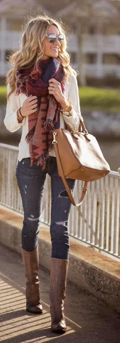 Light brown handbag with scarf and brown boots