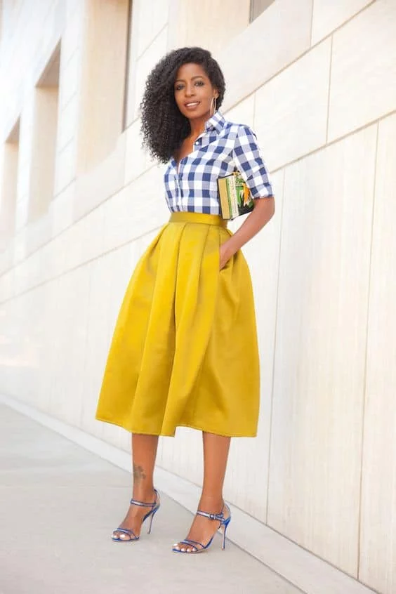 how to wear yellow pleated midi skirt