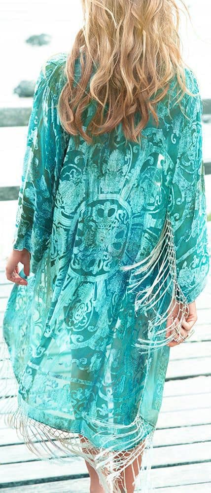 what color goes with turquoise tunic