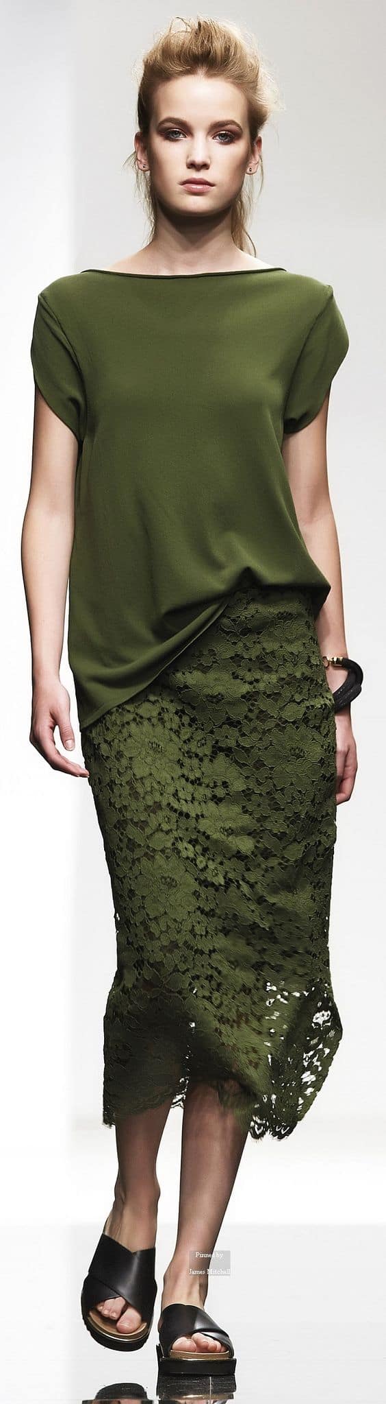outfit with olive blouse and olive lace skirt