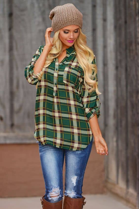 what color goes with hunter green plaid shirt