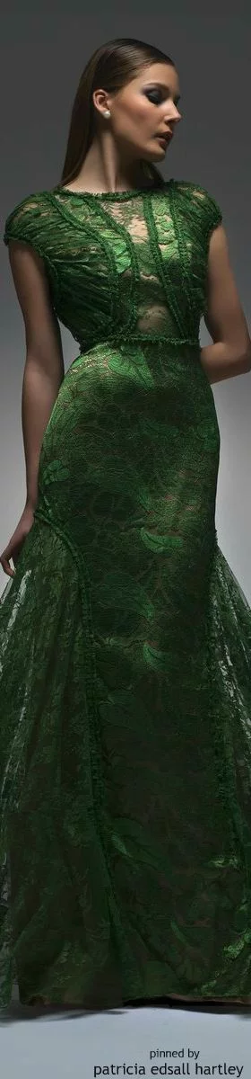colors that go with forest green maxi dress