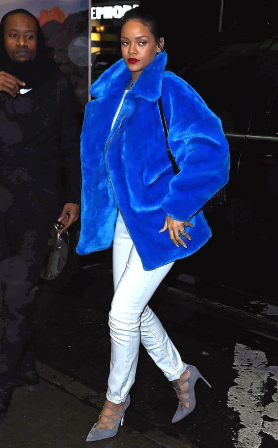 colors that go with electric blue fur coat