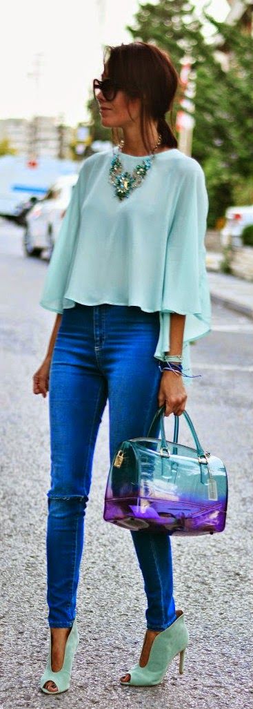 colors that go with cyan heels