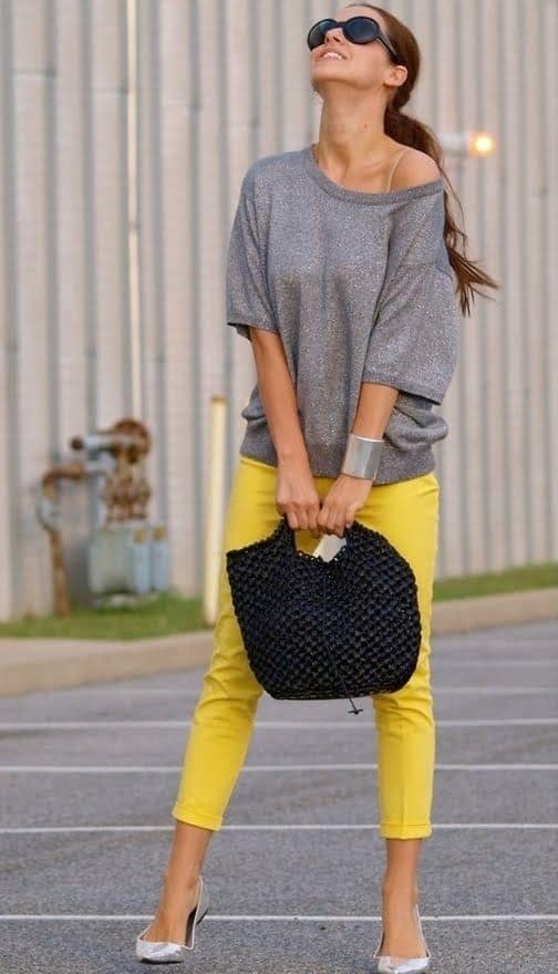 outfit with yellow utility jeans