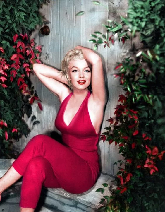 Marilyn Monroe in fuschia jumpsuit
