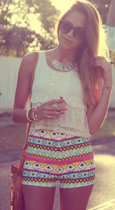 what to wear with tribal printed shorts