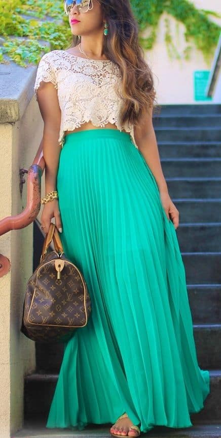 how to wear pleated turquoise long skirt