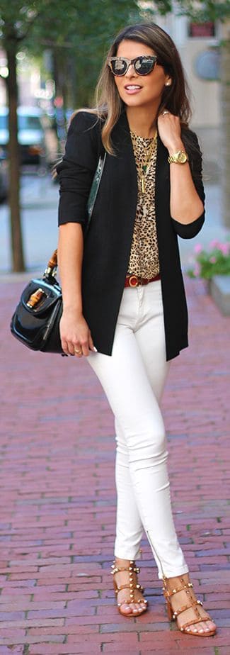 what to wear with white jeans and leo blouse