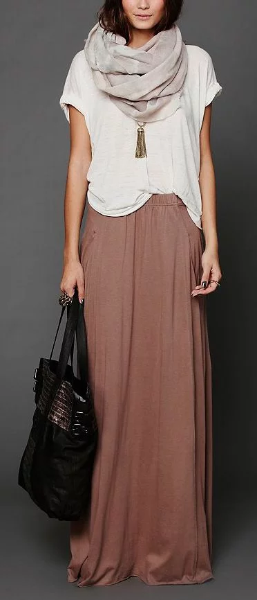 outfit with light brown long skirt