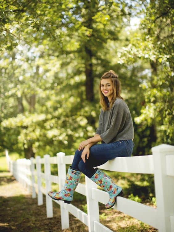 how to wear floral rain boots and dark gray sweater