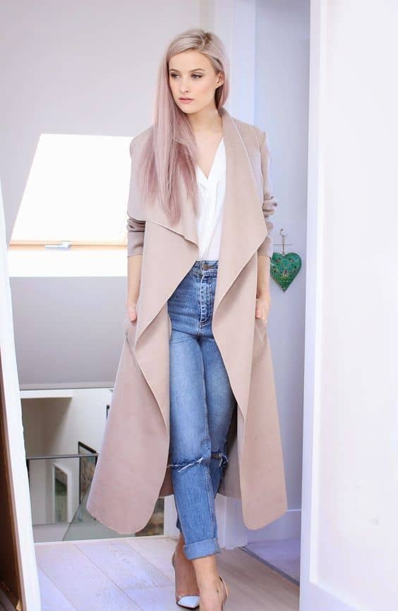 what to wear with mom jeans and light pink fabulous trench